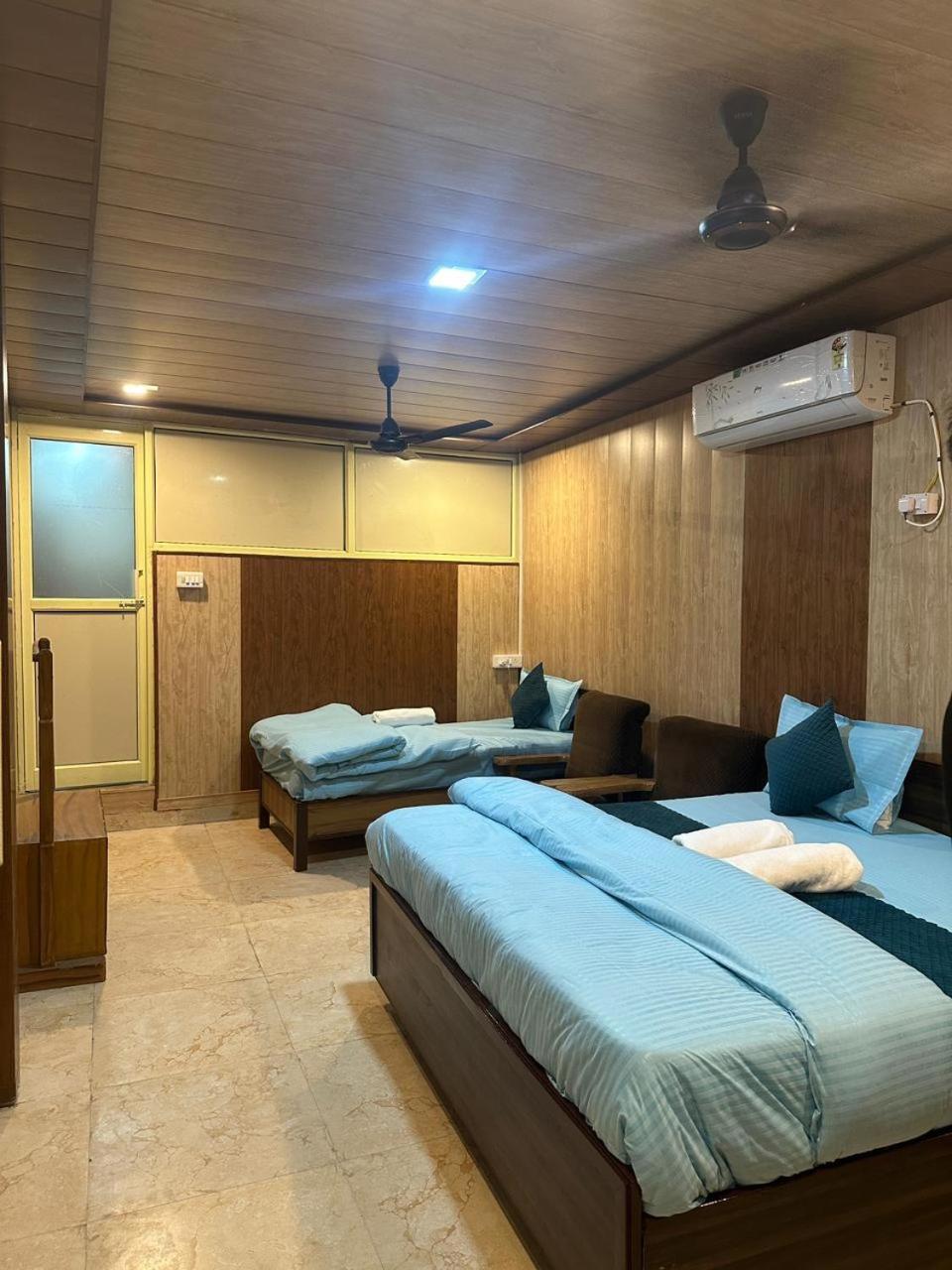 Yes Retreat Rishikesh Hotel Buitenkant foto