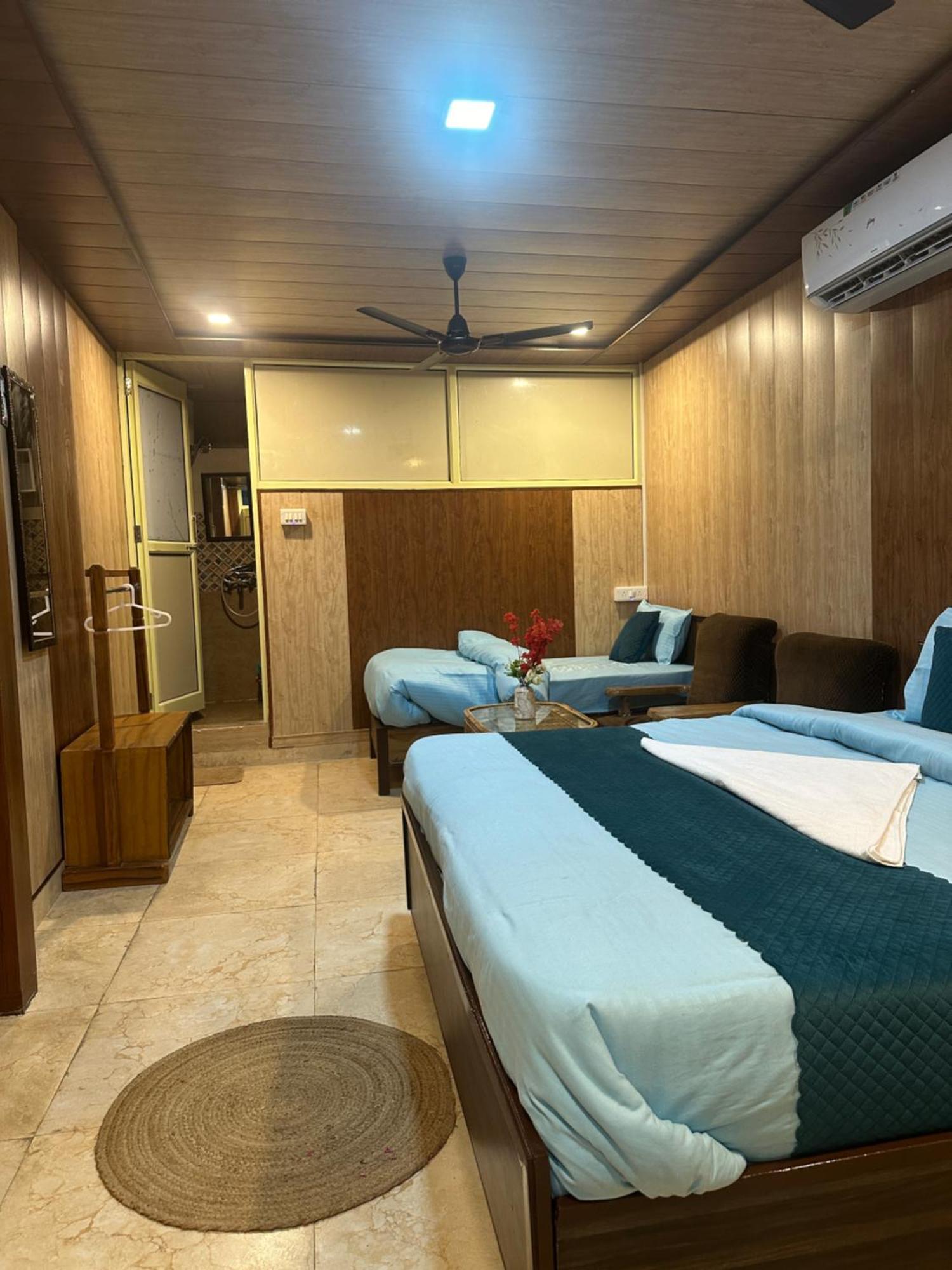 Yes Retreat Rishikesh Hotel Buitenkant foto