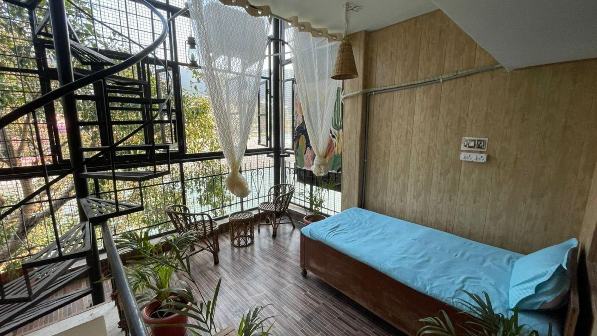 Yes Retreat Rishikesh Hotel Buitenkant foto